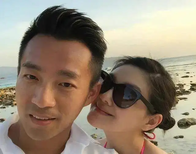 中年大叔头像真实视频伪豪门