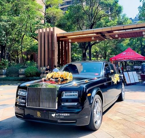 天津大妈拦婚车讨喜,竟掰断劳斯莱斯小金人,法院判了