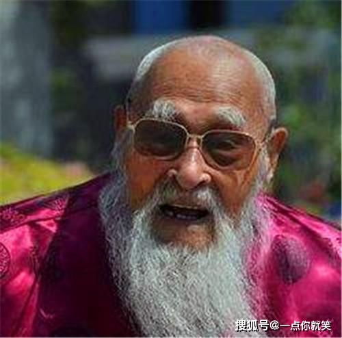 他是山东长寿之王,活到117岁,一生无后,临终遗言让众人泪崩