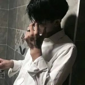 这样的男人不离婚留着他干啥真渣