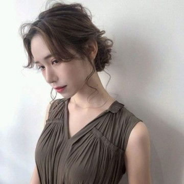 热门气质女生头像