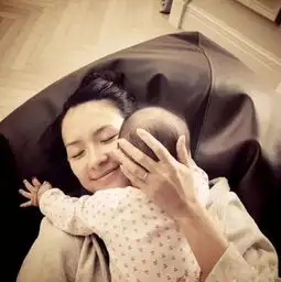 女人能做章子怡,绝不活成葛荟婕