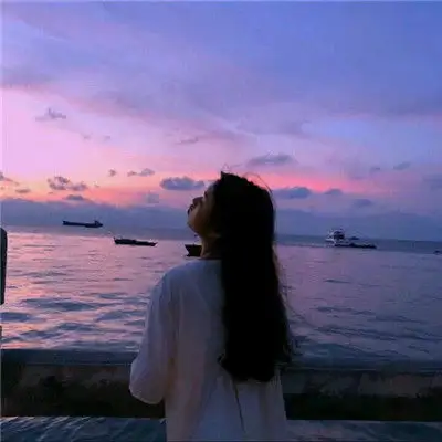 35岁微信头像女背影剩女