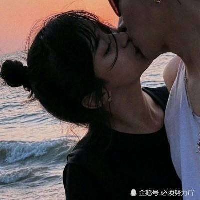 男生暗恋你才会常看这3个隐私的地方,臭妹妹,这才是真爱