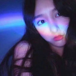 彩虹女生头像女生头像带彩虹的