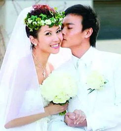 她自幼父母离异,18岁成为富豪的女人,为母还上亿赌债,35岁嫁武打小生......