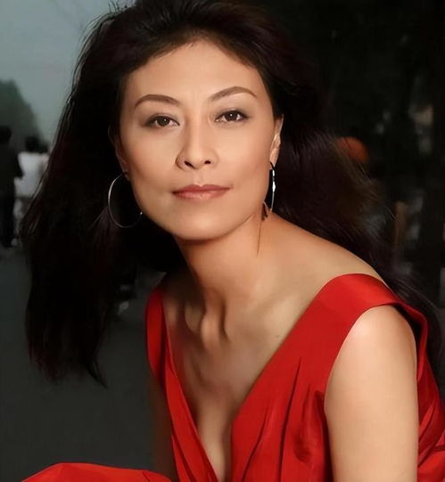 岳红,女儿5个月时被离婚,40岁患胃癌,她就这样改写了她的结局
