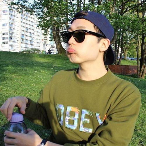 帅气男生图片要一套