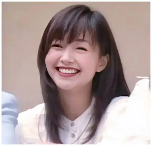 五十岁美女头像在哪里近照