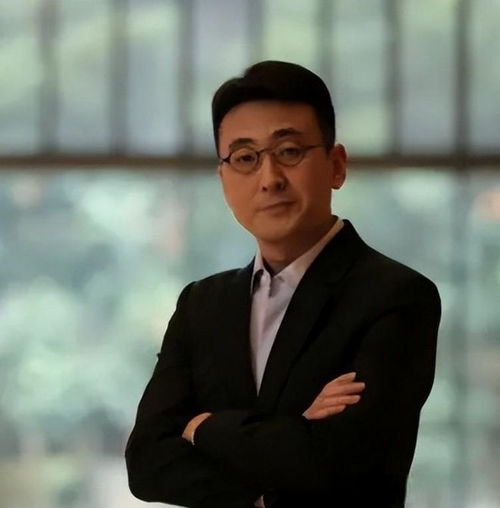 以二十万的报酬邀请,仪式结束之后,他说这一切,都是假象窦文涛铿锵三人行网易订阅