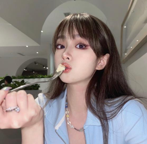 我和同事钓虾,我救了一个落水的美女她未婚夫说你摸我老婆