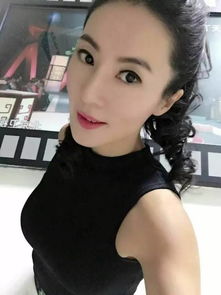 她30岁开始健身,50岁身材秒杀维密超模,如今比20岁还要美