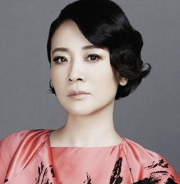 适合中年妇女发型40岁女性轻松减龄