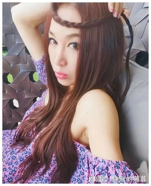 不老女神跌落神坛,年过50岁装少女,整容p图一个比一个厉害