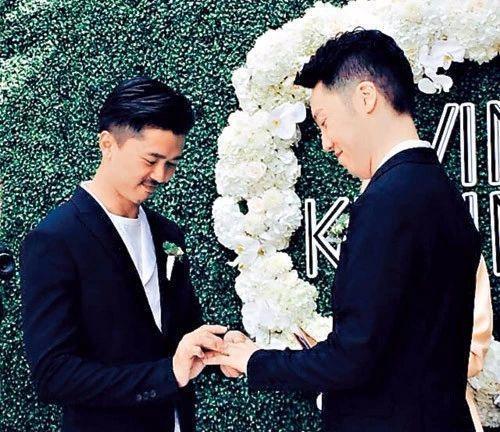 与同性伴侣结婚三周年49岁前tvb男星期待我的皱纹和你的白发