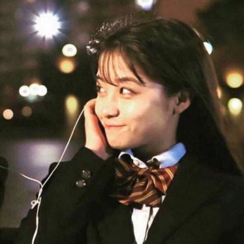 这张图片的情侣头像是什么