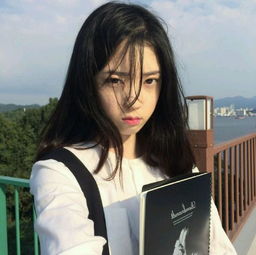 感情里,遇到冰冷女生类型做好这些事,继续付出很值得
