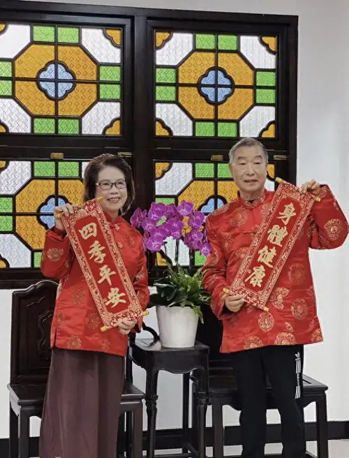 重阳节广州文化公园为老年人拍艺术照,定格时光之美