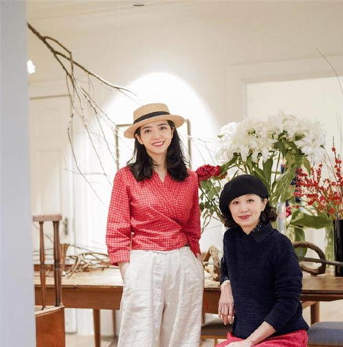 优雅老年女头像图片三木