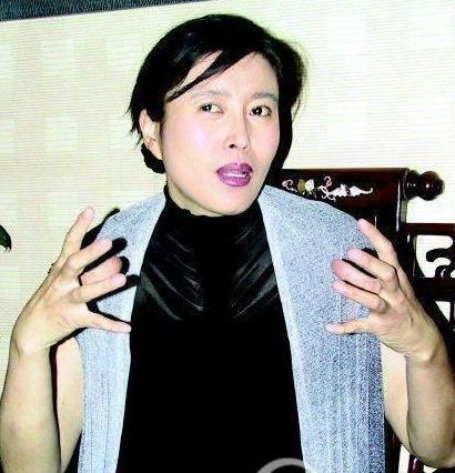 她6夺影后,但却情路坎坷婚姻不顺,如今60岁已看破红尘