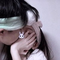 qq情侣头像真人一人一半