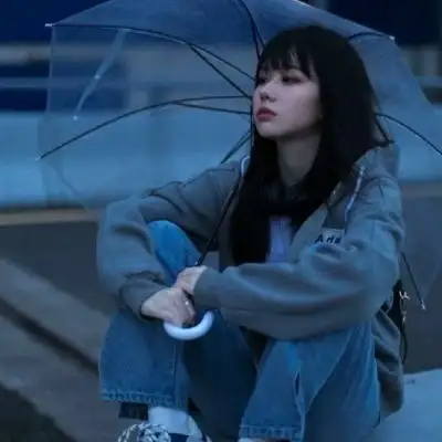五十岁美女头像在哪里倒追