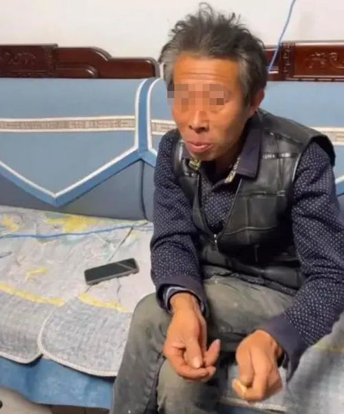 父爱如山为给儿子攒钱结婚,40多岁男子老的像60多岁