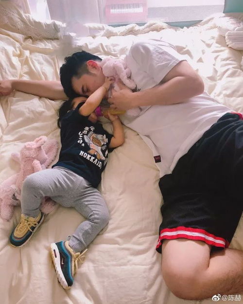 张伟小龙虾表情包过敏