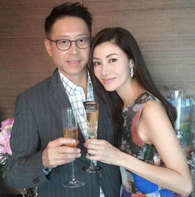 她曾与李嘉欣老公恋爱,与豪门离婚后变学霸,狂考30个证还不够