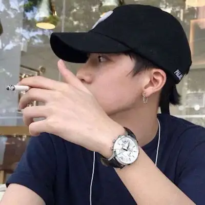 吸引女人的微信头像中年男掩饰