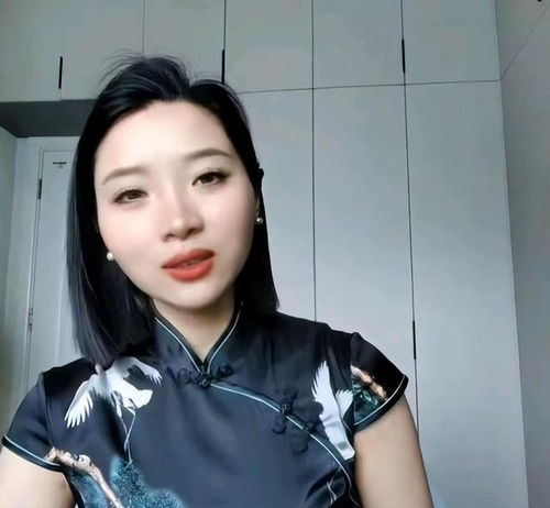 80后女银行职员拍视频表白60后行长,本人照片曝光风韵犹存