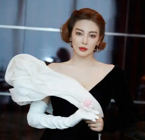 微信头像图片中年女张雨绮