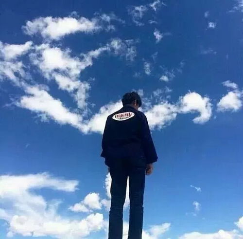 网易云热评有没有试过回过头,去看你跟一个人的聊天记录,从一开始到现在