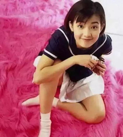 大小s范晓萱阿雅不油腻中年女孩