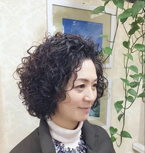 不建议中国大妈留的3种发型,听着洋气,实际油腻感十足,很显老