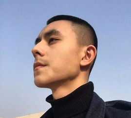 梳什么背头,留有刘海的发型会让你更帅
