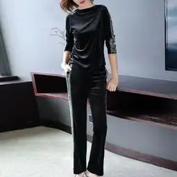 40岁女人的微信头像用什么好呢身材