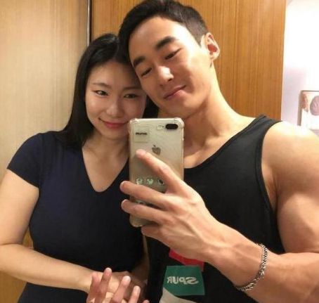 40岁阿姨被20岁大男孩倒追,魅力四射,或许是这项运动的功劳