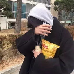 男生头像初见和告别之间回想只剩星星点点