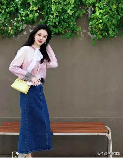 短衫奶奶裙最适合中年女人的春装舒适百搭,又优雅好看
