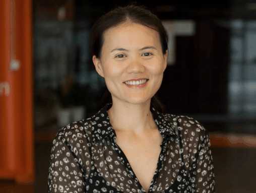 马云背后最有权势的人一个小辣妹子,却掌管马云的大金库