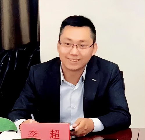 33岁任县委书记85后清华博士再履新职