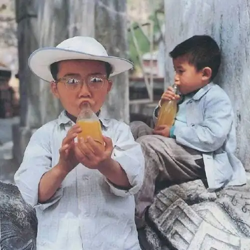珍藏照片,回不去的过去,回得去的回忆