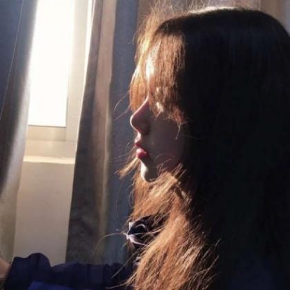 漂亮女生的qq头像,只有心情是快乐的