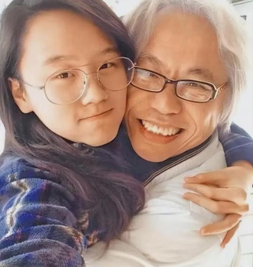 爷孙恋男主去世后,小40岁妻子林靖恩乞讨为生,罕见发声回应近况