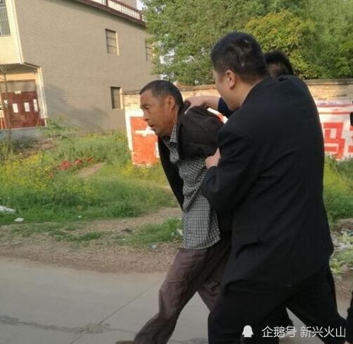 男子给父亲养老,父亲10万存款却被两个妹妹瓜分,最终酿成惨剧