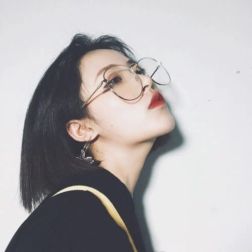 女生头像分享个不停