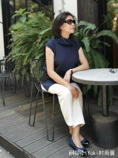 九分裤才是炸街首选,配上这几双鞋,50岁女人也能美到爆表