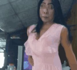 90后男子和65岁大妈相爱,男子提出请求,大妈这是要我命