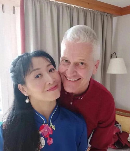 50岁四川女子,三婚带儿子闪婚60岁瑞士男子,结婚4年过的如何